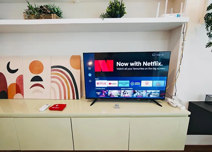 Downtown, Cozy 1br, 48sqm, Middle Of Thonglo, High Floor, Pool, Gym, Fast Wifi * Bangkok