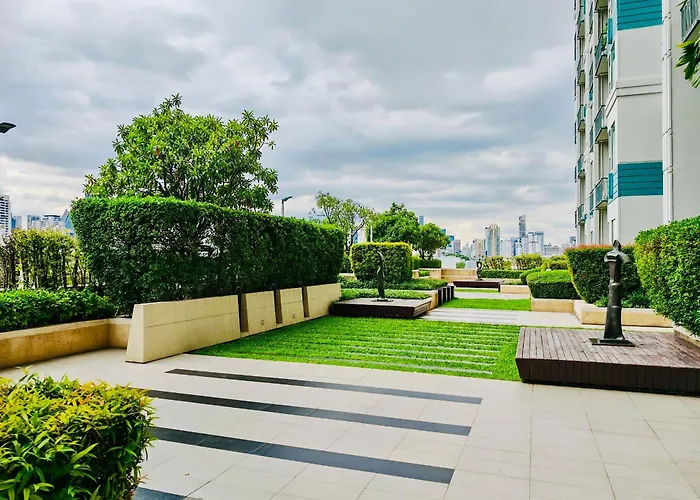 Downtown, Cozy 1br, 48sqm, Middle Of Thonglo, High Floor, Pool, Gym, Fast Wifi * Bangkok
