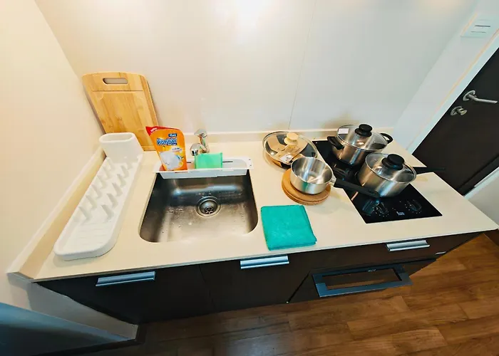 Downtown, Cozy 1br, 48sqm, Middle Of Thonglo, High Floor, Pool, Gym, Fast Wifi Apartment Bangkok