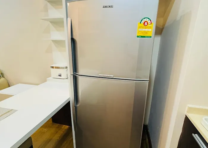 Apartment Downtown, Cozy 1br, 48sqm, Middle Of Thonglo, High Floor, Pool, Gym, Fast Wifi Bangkok