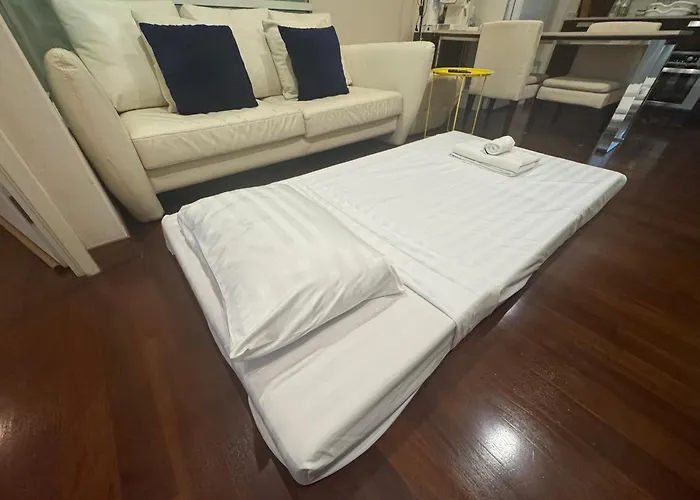 Apartment Downtown, Cozy 1br, 48sqm, Middle Of Thonglo, High Floor, Pool, Gym, Fast Wifi Bangkok