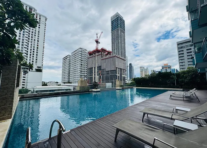 Apartment Downtown, Cozy 1br, 48sqm, Middle Of Thonglo, High Floor, Pool, Gym, Fast Wifi